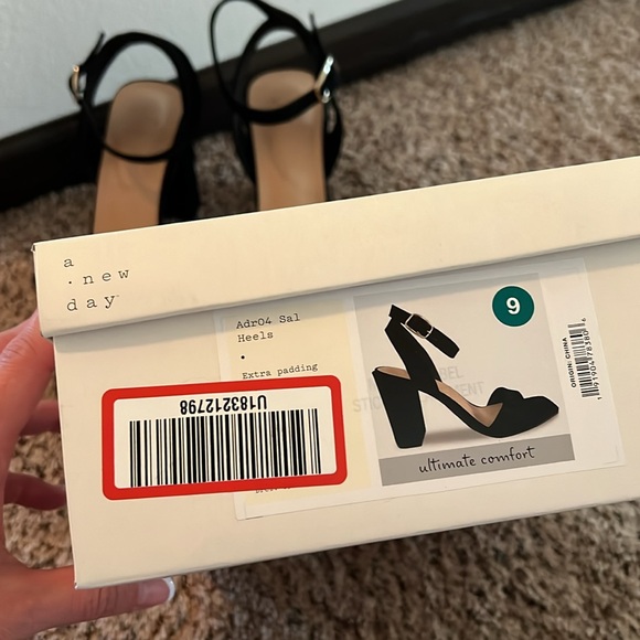 A New Day Black Open Toe Heels 👠 - Picture 8 of 8